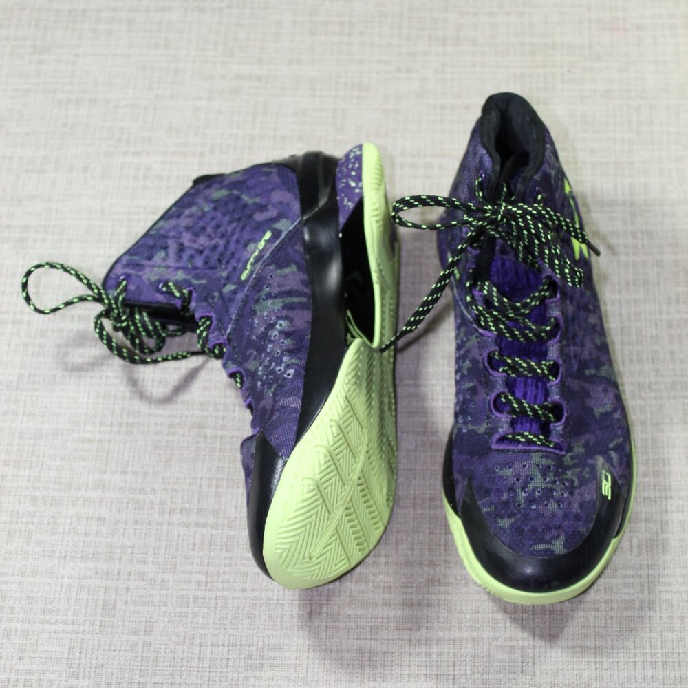 NWOT Under Armour Men’s 9 Purple Curry One Dark Matter Athletic Shoes